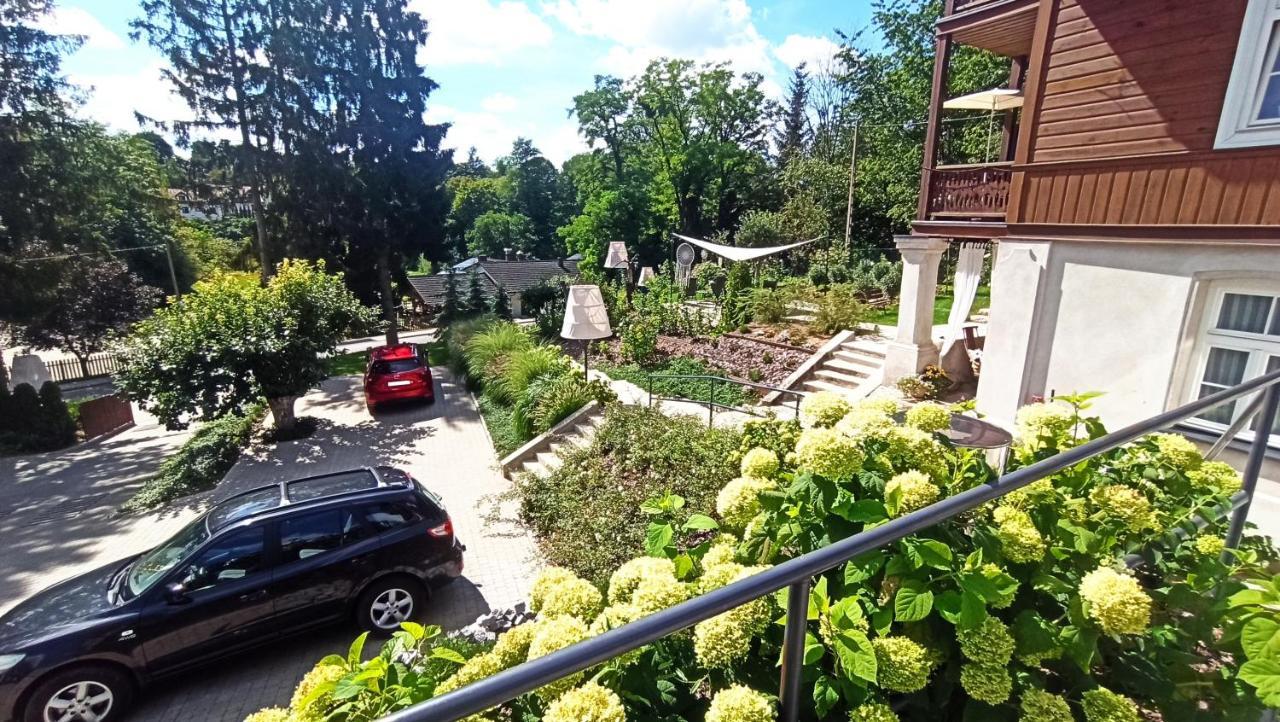 Willa Lucyna Naleczow Exterior photo