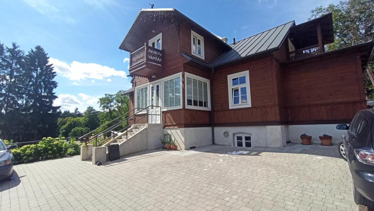 Willa Lucyna Naleczow Exterior photo